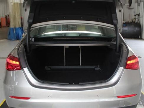 Used 2023 Mercedes-Benz C 300 C 300 image 10