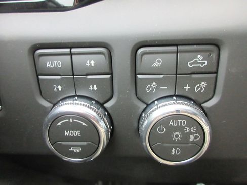 New 2026 GMC Sierra 2500 AT4X AWD/4WD image 18