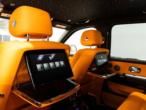 New 2026 Rolls-Royce Cullinan AWD/4WD image 47