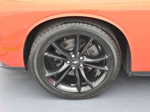 Used 2018 Dodge Challenger SXT Plus image 27