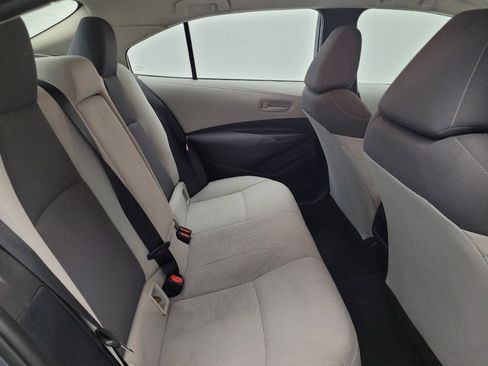 Used 2022 Toyota Corolla LE FWD image 19
