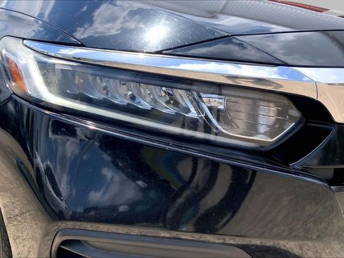 Used 2018 Honda Accord LX image 25