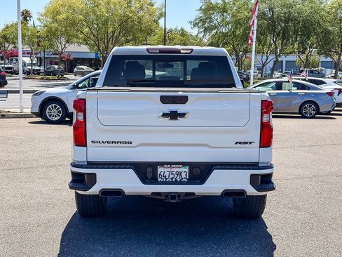 Used 2022 Chevrolet Silverado 1500 RST w/ Redline Edition AWD/4WD image 3