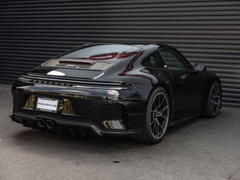 Used 2026 Porsche 911 GT3 RWD image 9