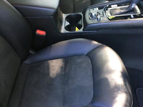 Used 2018 MAZDA CX-5 Touring w/ Preferred Equipment Package FWD image 15