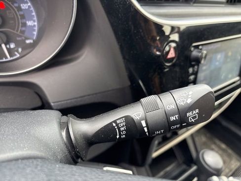 Used 2018 Toyota Corolla iM image 17