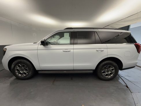 New 2025 Ford Expedition Active image 10