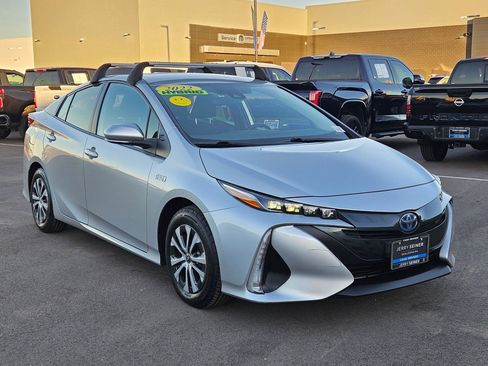 Used 2022 Toyota Prius Prime LE image 7