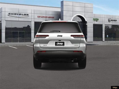 Used 2023 Jeep Grand Cherokee L Altitude image 6