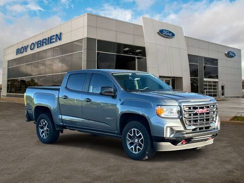 Used 2022 GMC Canyon AT4 w/ Trailering Package AWD/4WD image 4