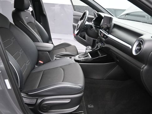 Used 2023 Kia Forte GT-Line w/ GT-Line Technology Package FWD image 23