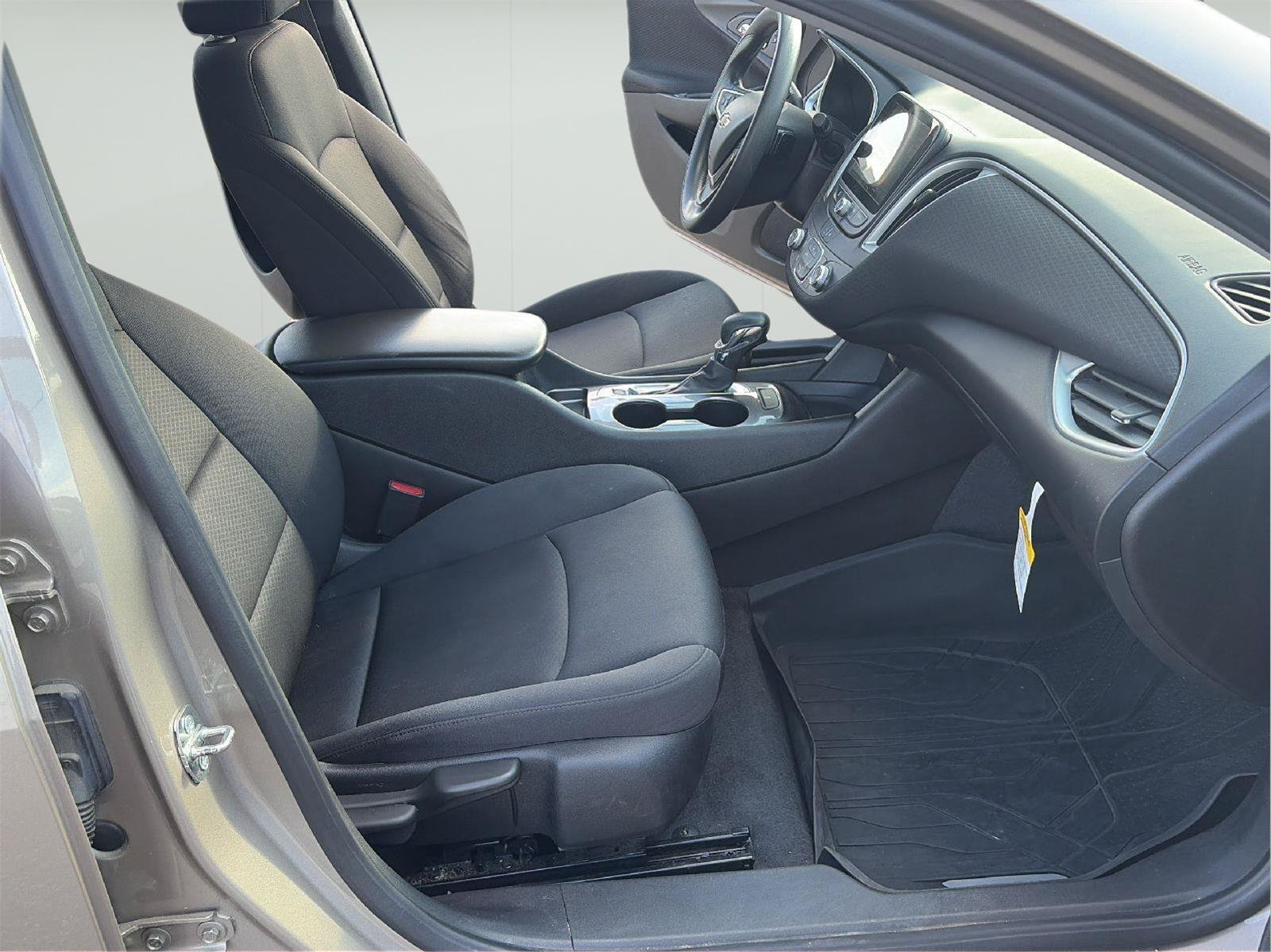 Certified 2023 Chevrolet Malibu LS FWD image 21