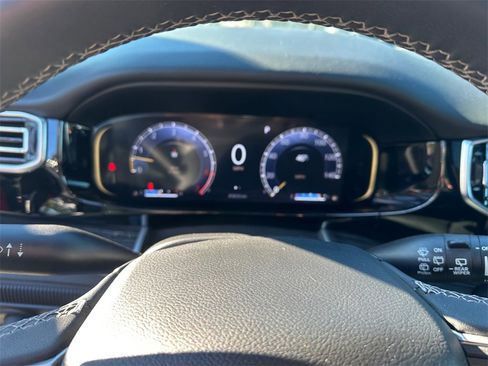 Used 2022 Jeep Wagoneer Series III w/ Premium Group I image 19