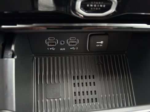 New 2026 Jeep Grand Cherokee L 4WD image 17