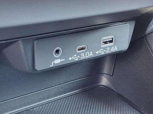 New 2025 Subaru Crosstrek 2.0i Premium image 32