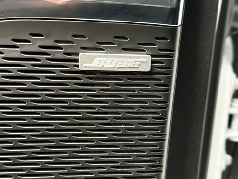 Used 2024 GMC Acadia Elevation image 21