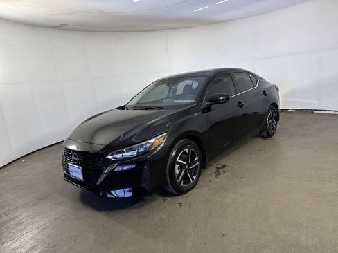 Certified 2025 Nissan Sentra SV image 2