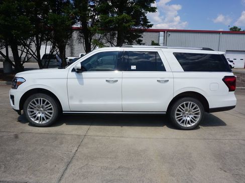 Used 2024 Ford Expedition Max Limited RWD image 22