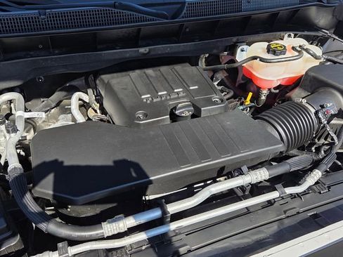 Used 2024 Chevrolet Silverado 1500 Custom RWD image 17