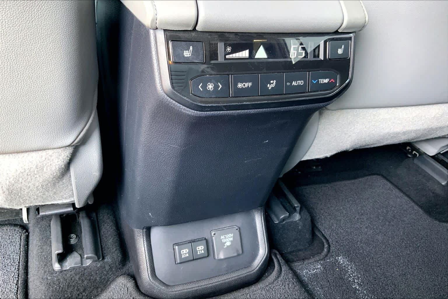 Used 2020 Toyota Highlander Platinum AWD/4WD image 90