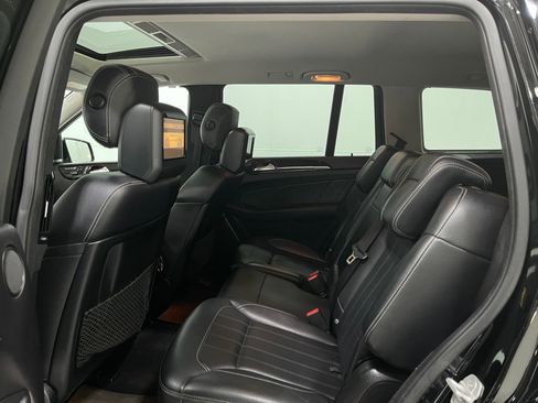 Used 2016 Mercedes-Benz GL 450 4MATIC w/ Premium I Package image 32