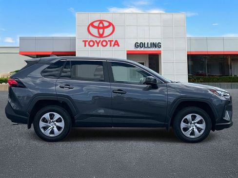 Used 2023 Toyota RAV4 LE FWD image 6