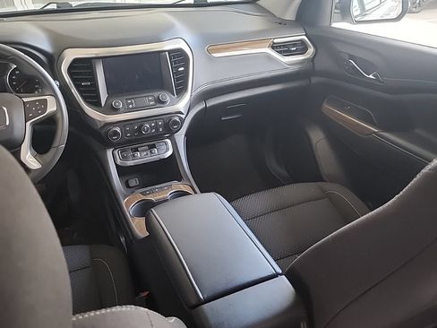 Used 2023 GMC Acadia SLE w/ Elevation Edition FWD image 7