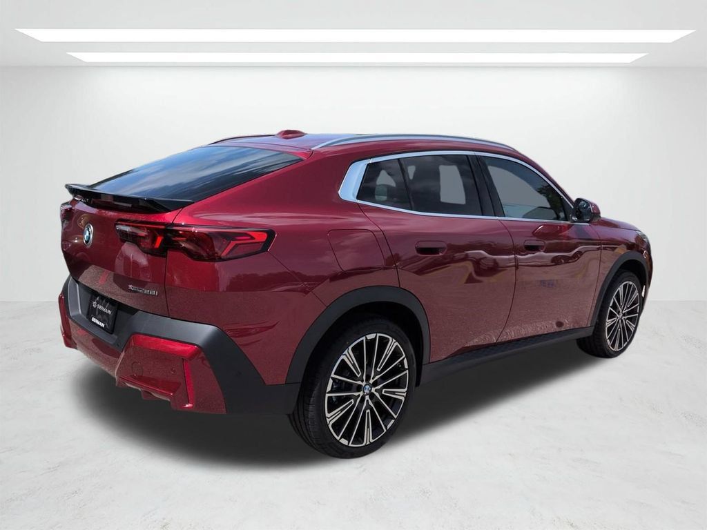 New 2026 BMW X2 xDrive28i w/ Technology Package AWD/4WD image 4