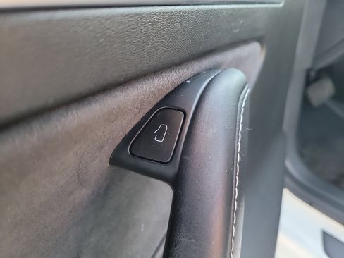 Used 2023 Tesla Model 3 Standard Range image 16