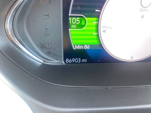 Used 2017 Chevrolet Bolt Premier w/ Driver Confidence II Package FWD image 16