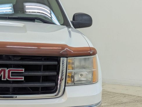 Used 2010 GMC Sierra 1500 SLE w/ Power Pack Plus image 10