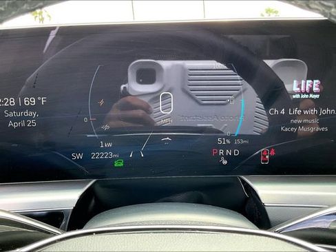 Used 2024 Cadillac Lyriq Luxury w/ LPO, Floor Liner Package AWD/4WD image 13