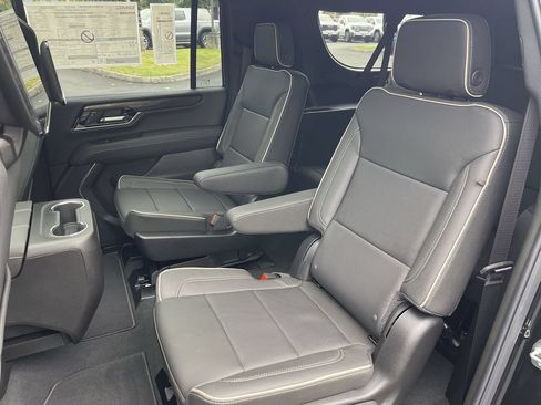 New 2026 GMC Yukon XL Elevation w/ Elevation Premium Package AWD/4WD image 26