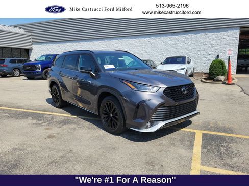 Used 2024 Toyota Highlander XSE FWD image 7