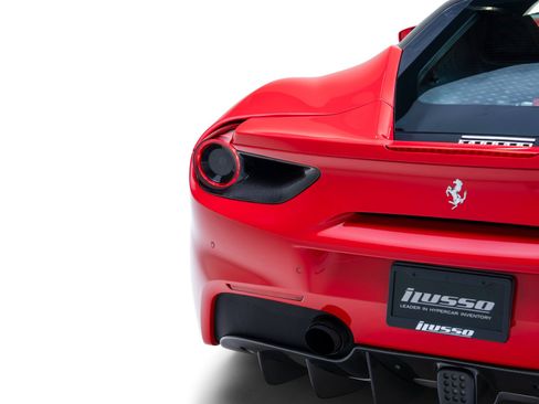 Used 2016 Ferrari 488 GTB RWD image 46
