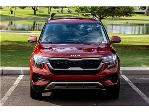 Used 2023 Kia Seltos S w/ Navigation Package image 5