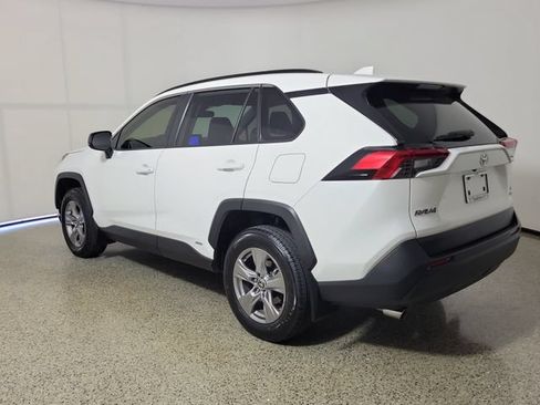 Used 2025 Toyota RAV4 LE AWD/4WD image 7