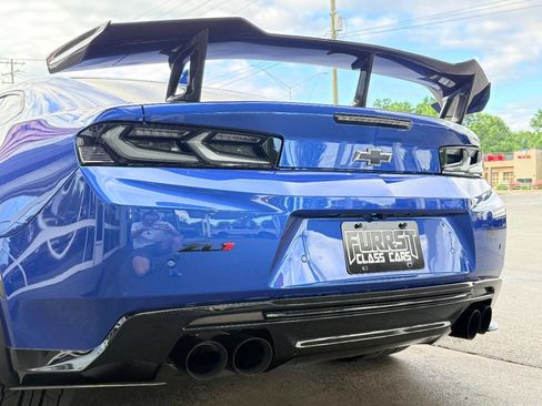 Used 2018 Chevrolet Camaro ZL1 RWD image 8