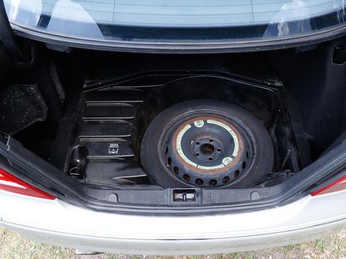 Used 2005 Mercedes-Benz C 230 Sedan image 23