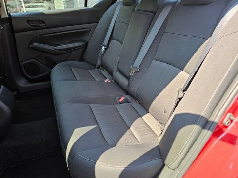 Used 2024 Nissan Altima 2.5 SV FWD image 17