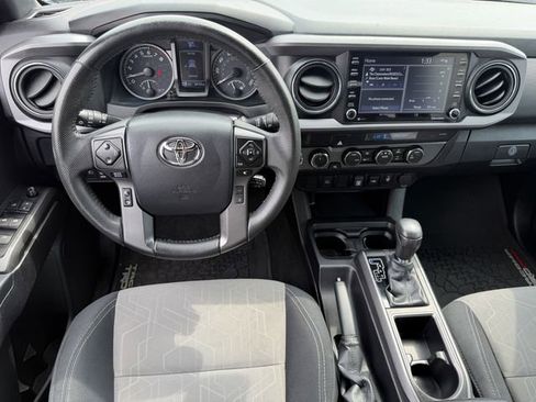 Used 2023 Toyota Tacoma TRD Off-Road image 13