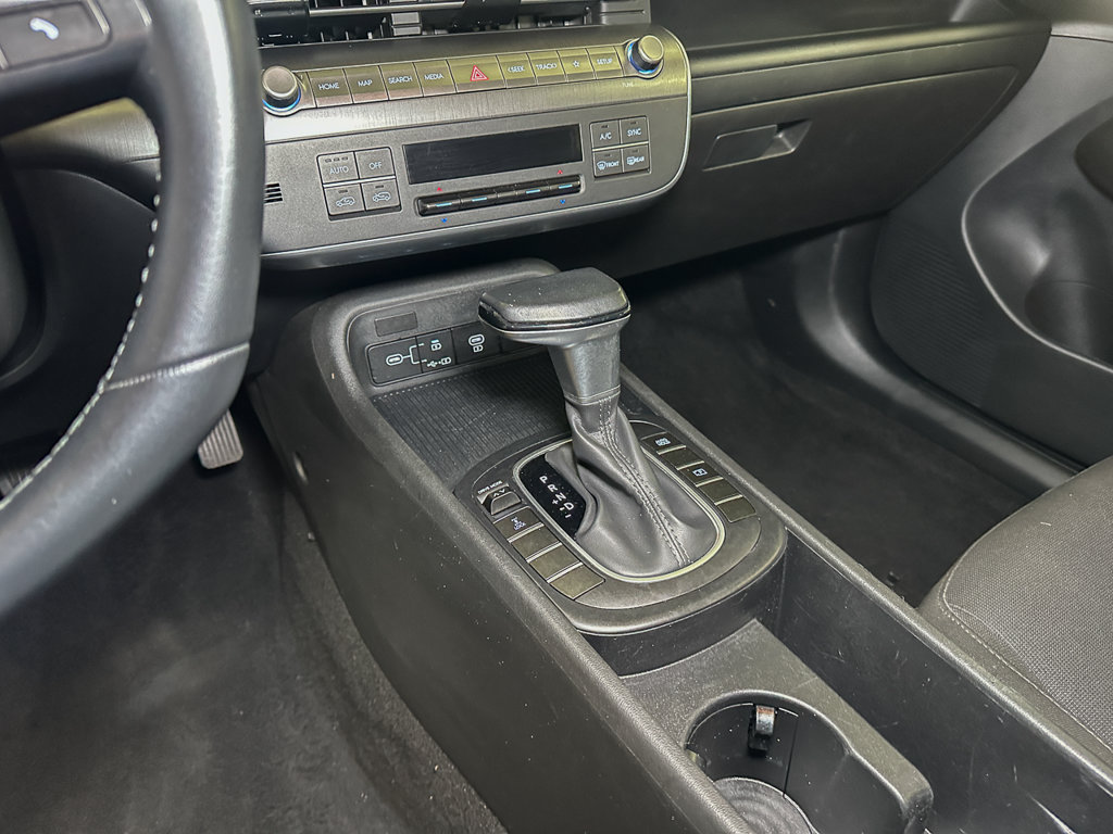 Used 2024 Hyundai Kona SEL AWD/4WD image 32