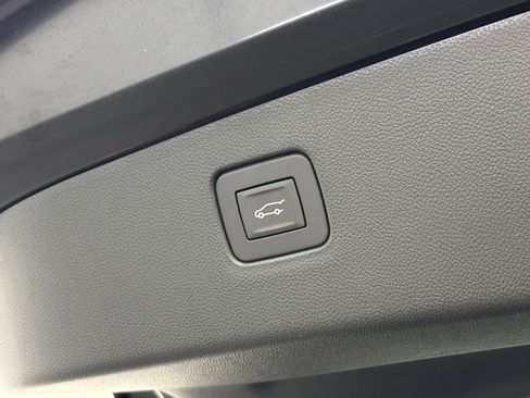 New 2026 Buick Envista Avenir FWD image 11