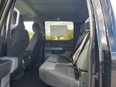 New 2026 Ford F250 XLT w/ XLT Premium Package AWD/4WD image 11