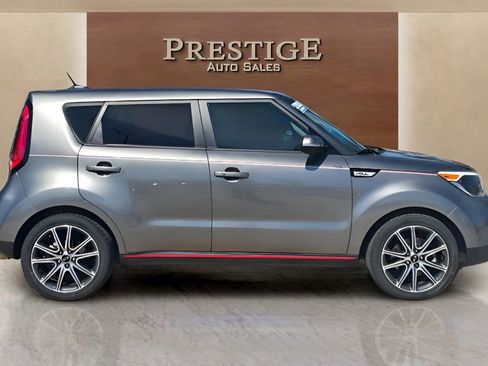 Used 2018 Kia Soul ! image 18