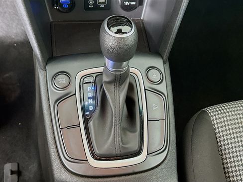 Used 2019 Hyundai Kona SE image 23