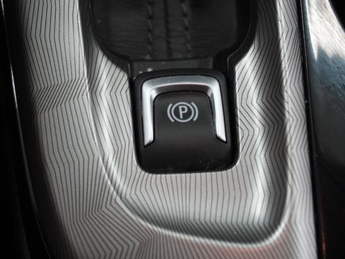 Used 2024 Buick Envista Sport Touring w/ Convenience II Package image 28