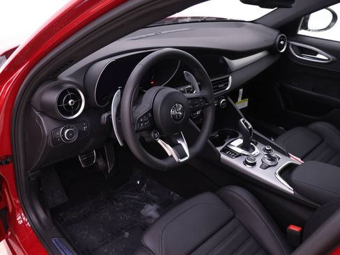 New 2026 Alfa Romeo Giulia AWD image 6