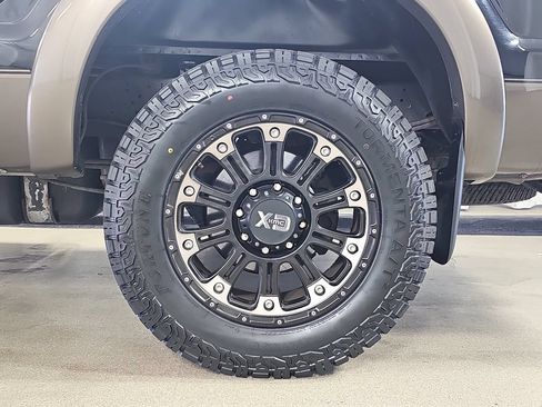 Used 2016 Ford F250 Lariat w/ Lariat Ultimate Package AWD/4WD image 38