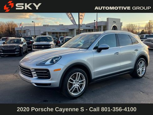 Used 2020 Porsche Cayenne S image 1